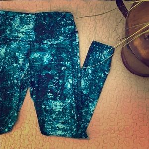 High waisted leggings